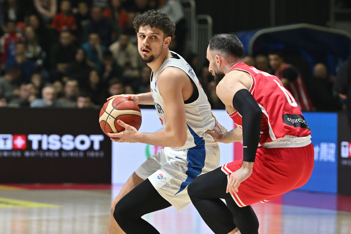 UROS TRIFUNOVIC kosarkas reprezentacije Srbije na utakmici kvalifikacija za FIBA Evropsko prvenstvo 2025 protiv Gruzije u hali Aleksandar Nikolic Pionir, Beograd 24.02.2025. godine Foto: Marko Metlas Kosarka, Srbija, Kvalifikacije za Evropsko prvenstvo 2025, Gruzija