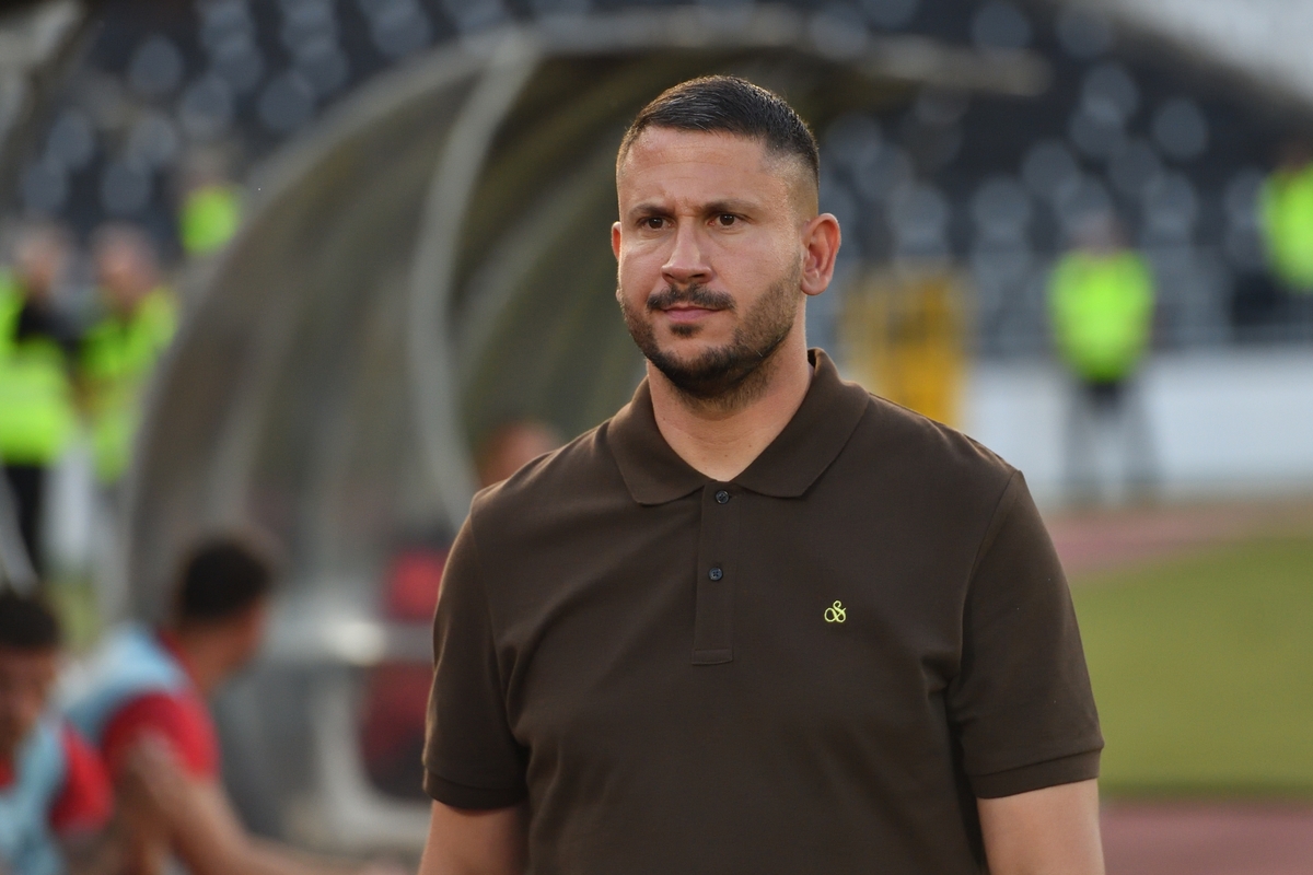 BOJAN KRULJ trener fudbalera IMT na utakmici Superlige Prvenstva Srbije protiv Partizana na stadionu Partizana, Beograd 18.08.2025. godine Foto: Marko Metlas Fudbal, Partizan, Superliga Prvenstvo Srbije, IMT