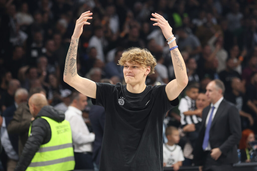 MIIKKA MUURINEN Mika Murinen kosarkas Partizana na utakmici Evrolige protiv Armanija u hali Beogradska Arena, Beograd 02.10.2025. godine Foto: Ivica Veselinov / MN PRESS
 KOSARKA, BASKETBALL, EVROLIGA, EUROLEAGUE, PARTIZAN, ARMANI MILANO