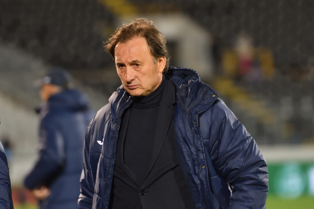 MIROSLAV TANJGA trener fudbalera Vojvodine Novi Sad na utakmici Superlige Prvenstva Srbije protiv Partizana na stadionu Partizana, Beograd 04.10.2025. godine Foto: Marko Metlas Fudbal, Partizan, Superliga Prvenstvo Srbije, Vojvodina Novi Sad