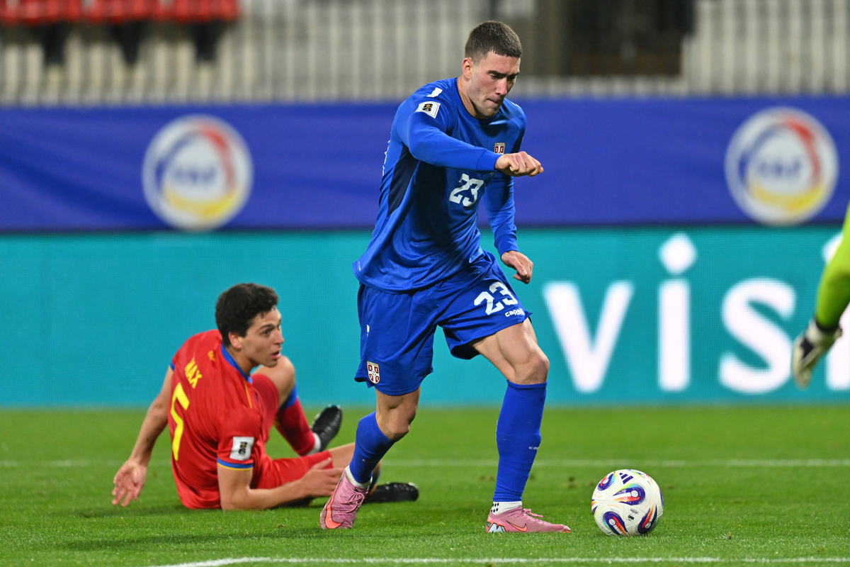 DUSAN VLAHOVIC fudbaler reprezentacije Srbije na utakmici kvalifikacija za FIFA Svetsko prvenstvo protiv Andore na stadionu Estadi FAF Enkamp, Andora 14.10.2025. godine Foto: Marko Metlas Fudbal, Reprezentacija, Srbija, Andora, Kvalifikacije za Svetsko prvenstvo