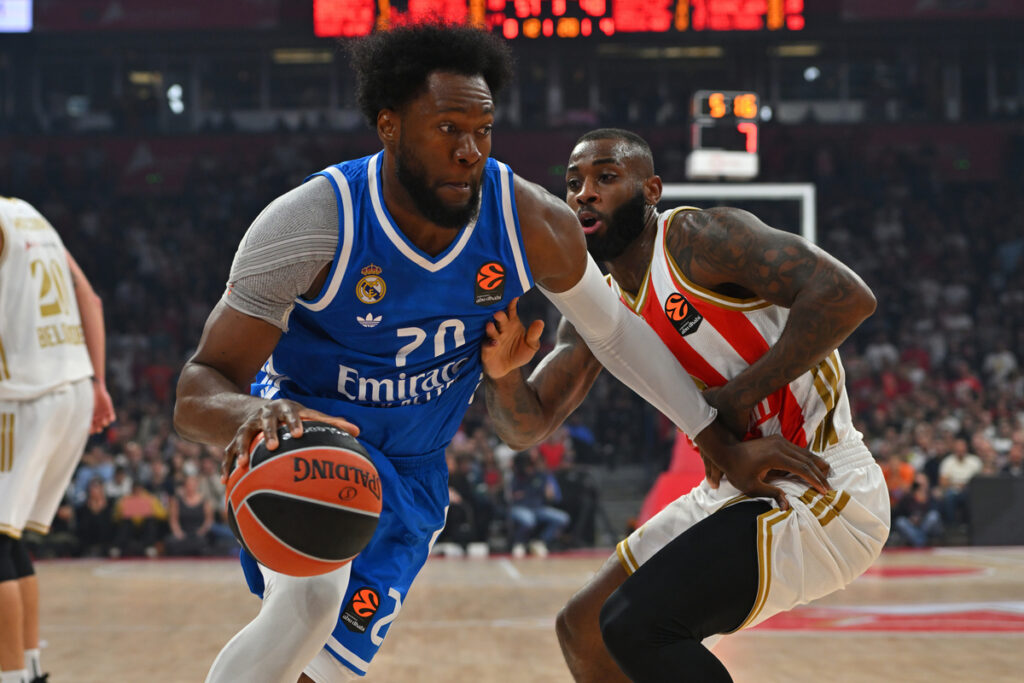 BRUNO FERNANDO kosarkas Crvene zvezde na utakmici Evrolige protiv Reala Madrid u hali Beogradska arena, Beograd 17.10.2025. godine Foto: Marko Metlas Kosarka, Crvena zvezda, Evroliga, Real Madrid