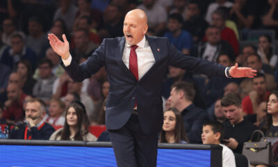 Trener Crvene Zvezde na utakmici Evrolige protiv Baskonije u hali Beogradska Arena, Beograd 23.10.2025. godine Foto: Ivica Veselinov / MN PRESS KOSARKA, BASKETBALL, EVROLIGA, EUROLEAGUE, CRVENA ZVEZDA, BASKONIA, BASKONIJA