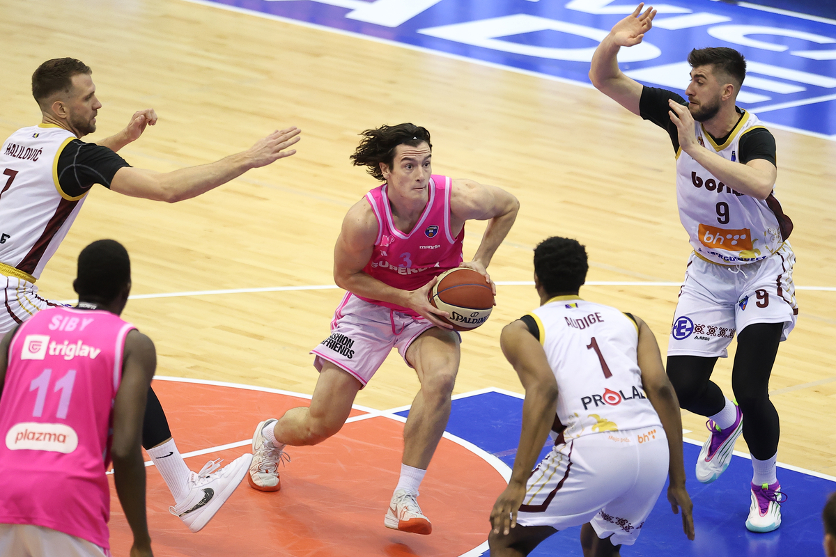 kosarkas Mega Superbeta na utakmici ABA lige protiv Bosne u hali sportova Ranko Zeravica, Beograd 12.10.2025. godine Foto: Ivica Veselinov / MN PRESS KOSARKA, BASKETBALL, ABA LIGA, ABA LEAGUE, MEGA SUPERBET, KK BOSNA