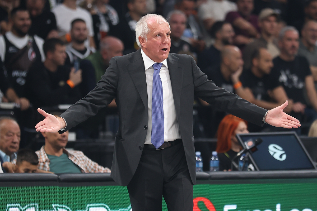 Trener Partizana na utakmici Evrolige protiv Armanija u hali Beogradska Arena, Beograd 02.10.2025. godine Foto: Ivica Veselinov / MN PRESS KOSARKA, BASKETBALL, EVROLIGA, EUROLEAGUE, PARTIZAN, ARMANI MILANO