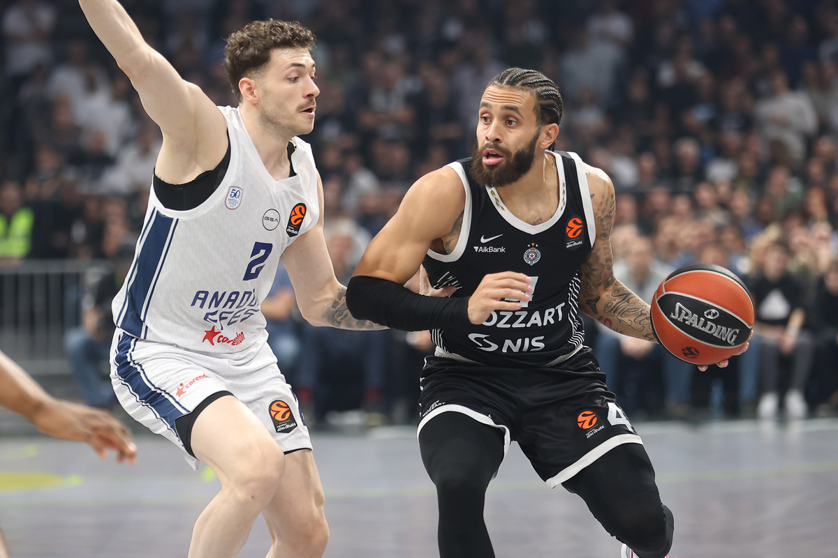 kosarkas Partizana na utakmici Evrolige protiv Efesa u hali Beogradska Arena, Beograd 09.10.2025. godine Foto: Ivica Veselinov / MN PRESS KOSARKA, BASKETBALL, EVROLIGA, EUROLEAGUE, PARTIZAN, EFES