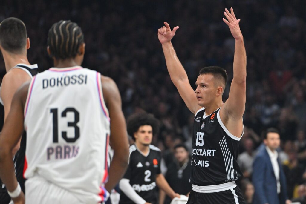 kosarkas Partizana na utakmici Evrolige protiv Pariza u hali Beogradska arena, Beograd 24.10.2025. godine Foto: Marko Metlas Kosarka, Partizan, Evroliga, Pariz