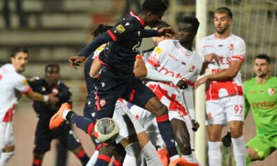 fudbaler Crvene zvezde na utakmici Superlige Prvenstva Srbije protiv Radnickog Nis na stadionu Cair, Nis, 26.10.2025. godine Foto: Mladjan Ivanovic Fudbal, Crvena zvezda, Superliga Prvenstvo Srbije, Radnicki Nis