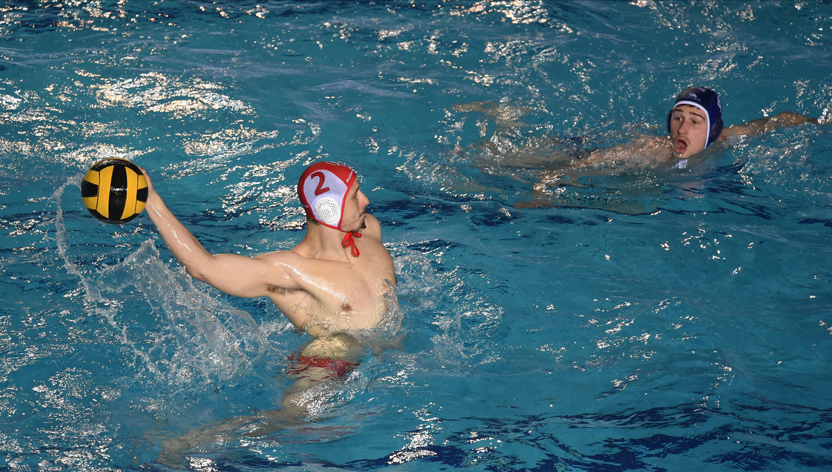 VELJKO TANKOSIC, vaterpolista Crvene zvezde, na utakmici finala plejofa prvenstva drzave protiv Novog Beograda, na bazenu SC MGM. Beograd, 17.05.2023. foto: Nebojsa Parausic Vaterpolo, Crvena zvezda, Novi Beograd