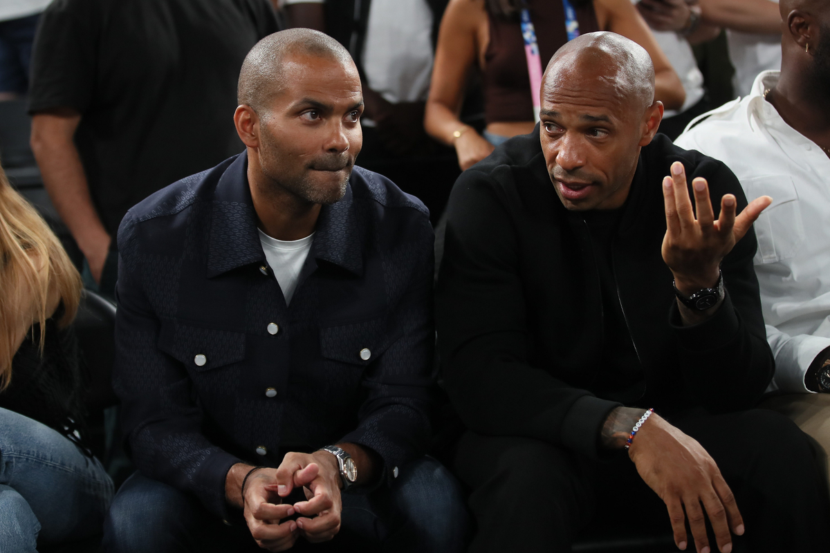 TONY PARKER Toni Parker bivsi kosarkas Francuske THIERRY HENRY Tijeri Anri bivsi fudbaler Francuske, XXXIII LETNJE OLIMPIJSKE IGRE, PARIZ 2024 - XXXIII SUMMER OLYMPIC GAMES, BASKETBALL, PARIS 2024 - Pariz 10.08.2024. godine Foto: Ivica Veselinov / MN Press OKS, XXXIII LETNJE OLIMPIJSKE IGRE, PARIZ 2024, XXXIII SUMMER OLYMPIC GAMES, PARIS 2024
