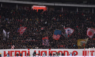 DELIJE navijaci fudbalera Crvene zvezde na utakmici UEFA Lige Evropa protiv LOSC Lila na stadionu Rajko Mitic, Beograd 06.11.2025. godine Foto: Marko Metlas Fudbal, Crvena zvezda, UEFA Liga Evropa, LOSC Lil