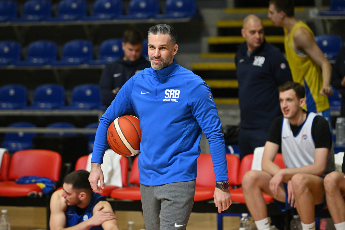 DUSAN ALIMPIJEVIC selektor i trener kosarkasa reprezentacije Srbije trening u hali Aleksandar Nikolic Pionir, Beograd 24.11.2025. godine Foto: Marko Metlas Kosarka, Srbija, Trening