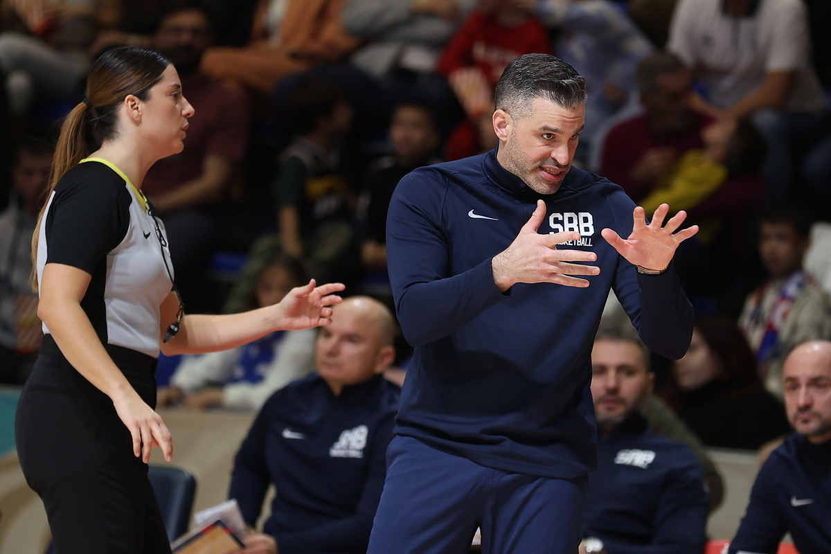 Selektor Srbije na utakmici kvalifikacija za FIBA Svetsko Prvenstvo protiv Svajcarske u hali Aleksandar Nikolic, Beograd 27.11.2025. godine Foto: Ivica Veselinov / MN PRESS KOSARKA, BASKETBALL, KVALIFIKACIJE, SRBIJA, SVAJCARSKA, SWITZERLAND, SERBIA, WORLD CUP QUALIFIERS
