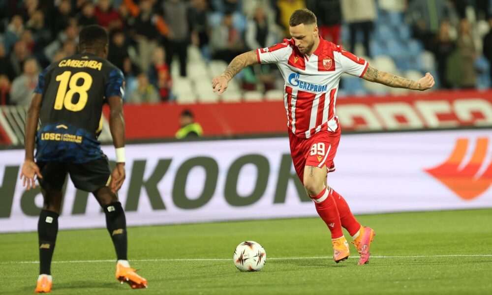 fudbaler Crvene Zvezde na utakmici UEFA Liga Evrope protiv Lila na stadionu Rajko Mitic, Beograd 06.11.2025. godine Foto: Ivica Veselinov / MN PRESS FUDBAL, FOOTBALL, UEFA EUROPA LEAGUE, LIGA EVROPE, CRVENA ZVEZDA, RED STAR, LIL, LOSC