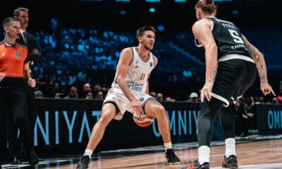 Dubai, 3.11.2025. - Kosarkasi Dubaija i Partizana u akciji tokom utakmice 5. kola ABA lige, danas u Coca-Cola Areni u Dubaiju. (BETAPHOTO/ABA liga/Dubai basketball)