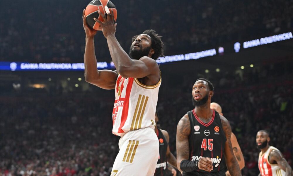 kosarkas Crvene zvezde na utakmici Evrolige protiv Olimpijakosa Pirej u hali Beogradska arena, Beograd 26.11.2025. godine Foto: Marko Metlas Kosarka, Crvena zvezda, Evroliga, Olimpijakos Pirej