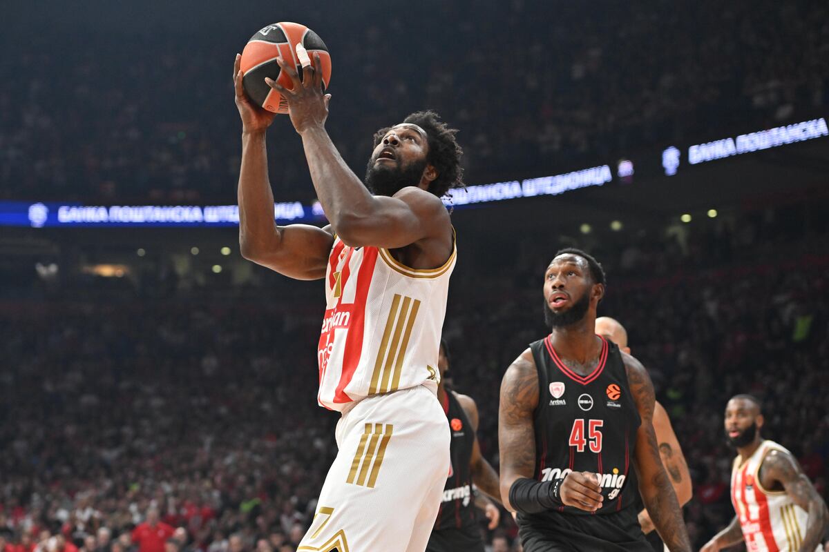 kosarkas Crvene zvezde na utakmici Evrolige protiv Olimpijakosa Pirej u hali Beogradska arena, Beograd 26.11.2025. godine Foto: Marko Metlas Kosarka, Crvena zvezda, Evroliga, Olimpijakos Pirej