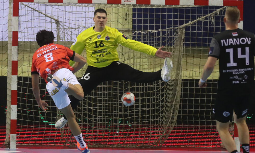 rukometas Partizana na utakmici EHF Evrokupa protiv Ademar Leona u hali Banjica, Beograd 11.11.2025. godine Foto: VM / MN PRESS PHOTO Rukomet, Partizan, Ademar Leon, EHF Evrokup