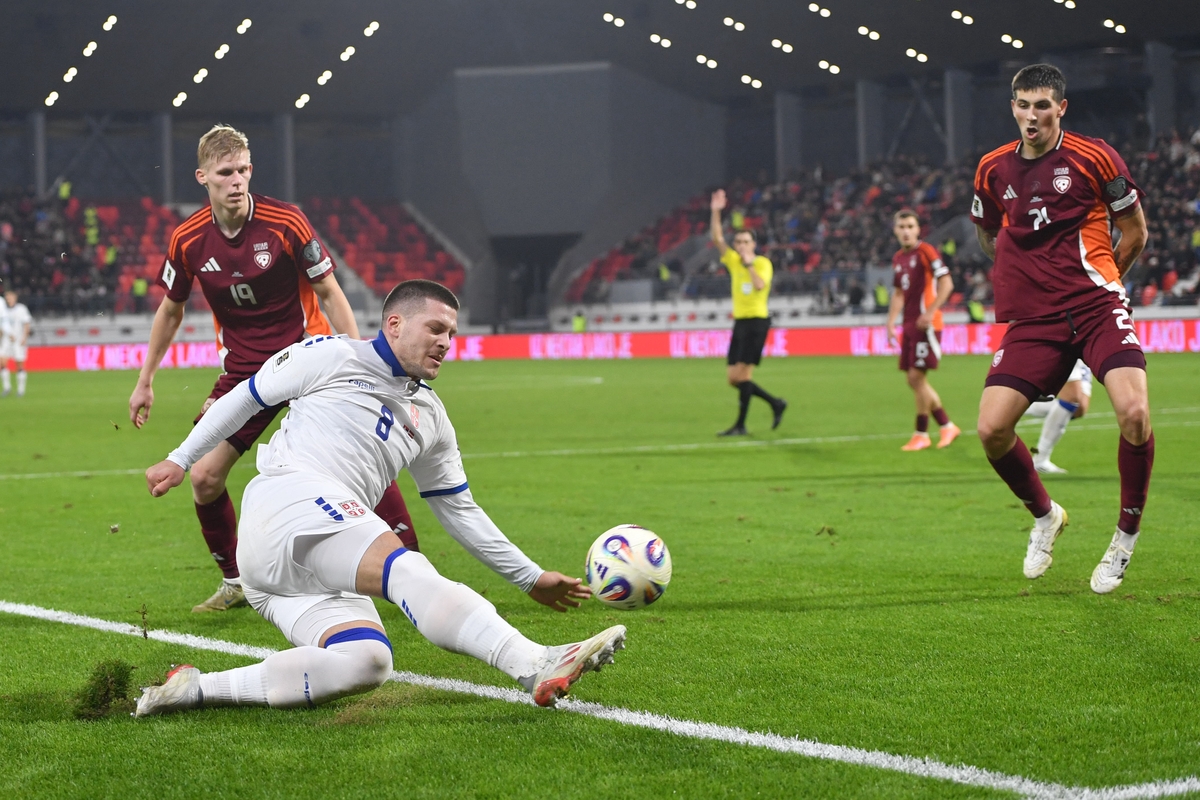 fudbaler reprezentacije Srbije na utakmici kvalifikacija za FIFA Svetsko prvenstvo protiv Letonije na stadionu Dubocica, Leskovac 16.11.2025. godine Foto: Marko Metlas Fudbal, Reprezentacija, Srbija, Letonija, Kvalifikacije za Svetsko prvenstvo