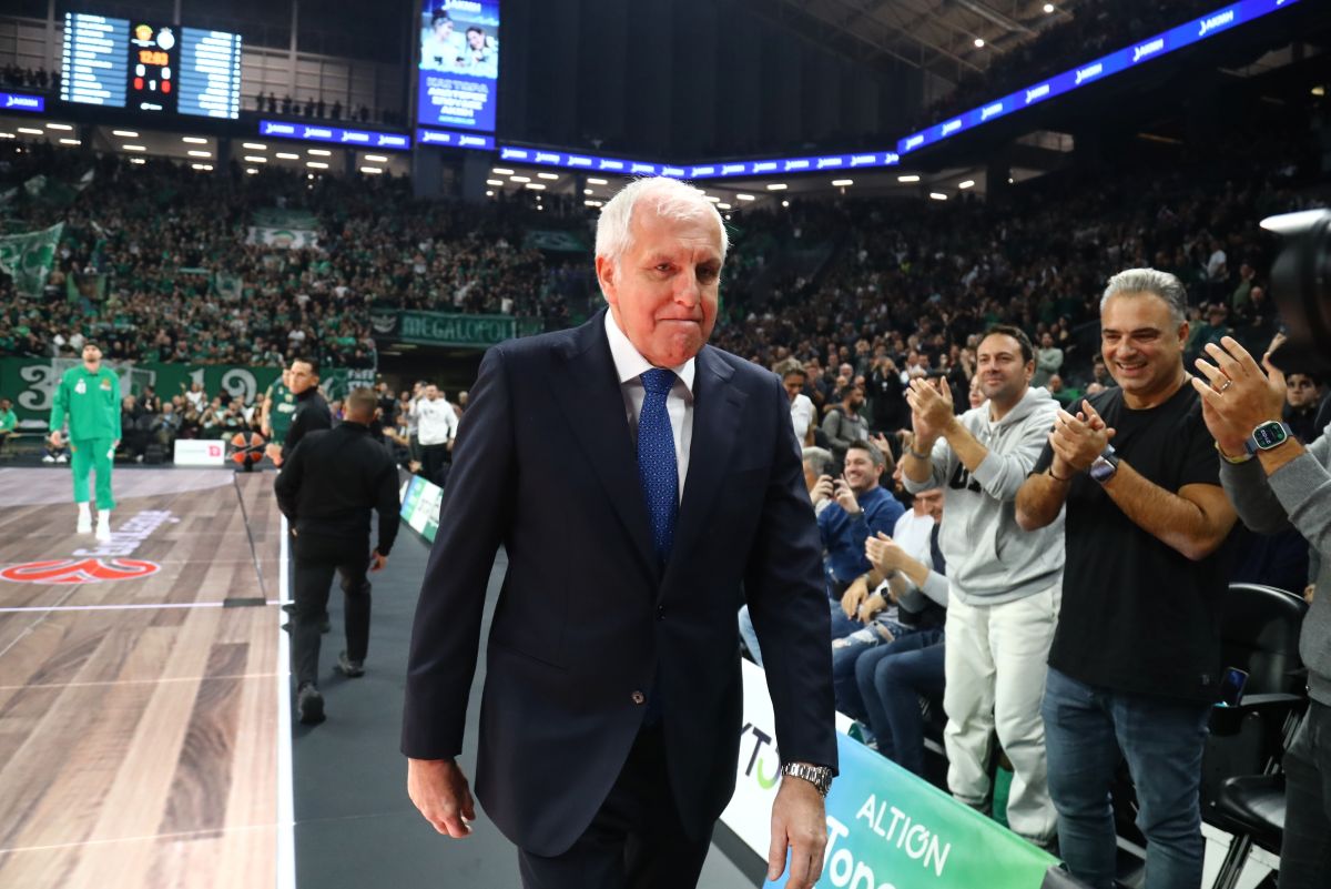 ZELJKO OBRADOVIC, trener kosarkasa Partizana, na utakmici Evrolige protiv Panatinaikosa, u hali OAKA Atina, 25.11.2025 foto: MN Press / mc Kosarka, Euroleague, Panatinaikos, Partizan