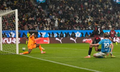 Napoli's Rasmus Hojlund scores his side's second goal during an Italian Super Cup soccer match between Napoli and AC Milan in Riyadh, Saudi Arabia, Thursday, Dec. 18, 2025. (AP Photo/Altaf Qadri)