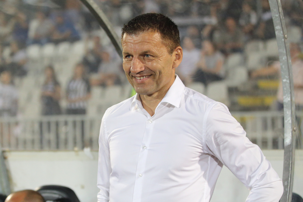 MIROSLAV DJUKIC trener fudbalera Partizana na utakmici kvalifikacija za UEFA Ligu Evropa protiv Trakai na stadionu Partizana, Beograd 26.07.2018. godine Foto: Marko Metlas Fudbal, Partizan, Kvalifikacije UEFA Liga Evropa, Trakai