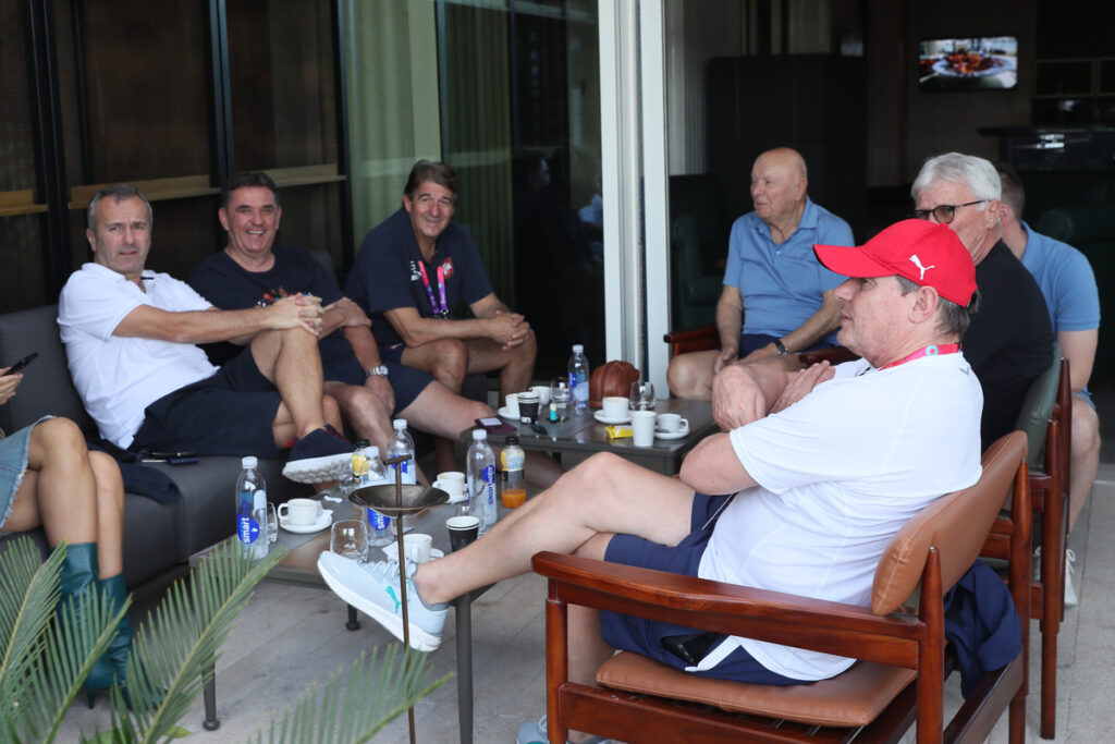 DEJAN SAVICEVIC bivsi fudbaler i DRAGAN STOJKOVIC PIKSI selektor i trener tokom FIFA Svetskog prvenstva u hotelu RIksos Galf, Doha, Katar, 29.11.2022. godine Foto: Marko Metlas Fudbal, Srbija, FIFA Svetsko prvenstvo 2022