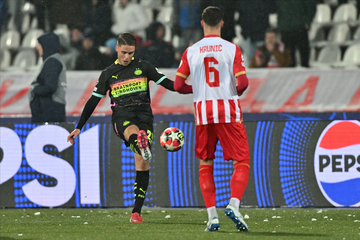 JOEY VEERMAN Dzoi Verman fudbaler PSV Ajndhovena na utakmici UEFA Lige Sampiona protiv Crvene zvezde na stadionu Rajko Mitic, Beograd 21.01.2025. godine Foto: Marko Metlas Fudbal, Crvena zvezda, UEFA Liga Sampiona , PSV Ajndhoven