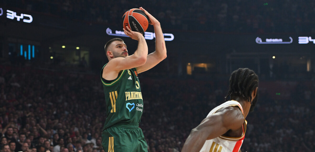 NIKOLAOS ROGKAVOPOULOS Nikolaos Rogkavopulos kosarkas Crvene zvezde na utakmici Evrolige protiv Panatinaikosa Atina u hali Beogradska arena, Beograd 05.11.2025. godine Foto: Marko Metlas Kosarka, Crvena zvezda, Evroliga, Panatinaikos Atina