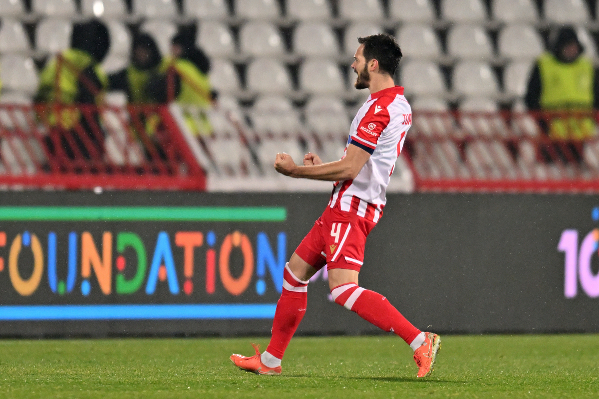 MIRKO IVANIC fudbaler Crvene zvezde na utakmici UEFA Lige Evropa protiv FCSB Steaua Bukurest na stadionu Rajko Mitic, Beograd 27.11.2025. godine Foto: Marko Metlas Fudbal, Crvena zvezda, UEFA Liga Evropa, FCSB Steaua Bukurest