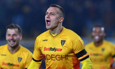 Lecce's Nikola Štulić (9) celebrates after scoring the team's first goal during a Serie A soccer match between US Lecce and Pisa Sportin Club 1909, Friday, Dec. 12, 2025, in Lecce, Italy. (Giovanni Evangelista/LaPresse via AP)