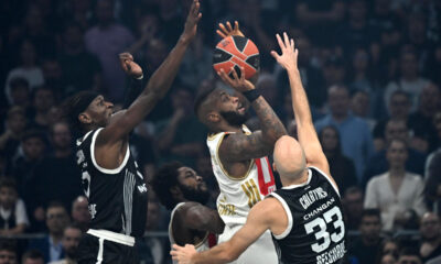 kosarkas Crvene zvezde na utakmici Evrolige protiv Partizana u hali Beogradska arena, Beograd 12.12.2025. godine Foto: Marko Metlas Kosarka, Partizan, Evroliga, Crvena zvezda