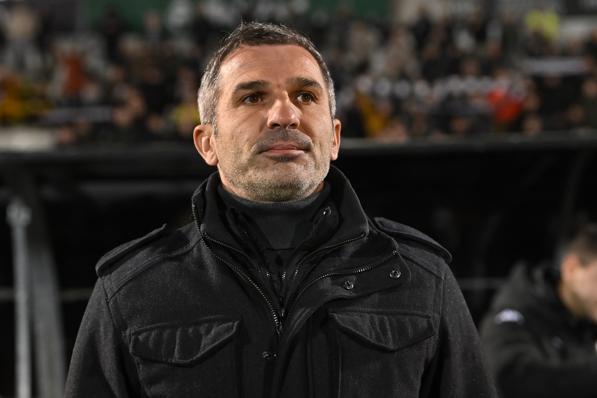 Trener Partizana na utakmici Superlige Prvenstva Srbije protiv Napretka Krusevac na stadionu Partizana, Beograd 13.12.2025. godine Foto: Marko Metlas Fudbal, Partizan, Superliga Prvenstvo Srbije, Napredak Krusevac