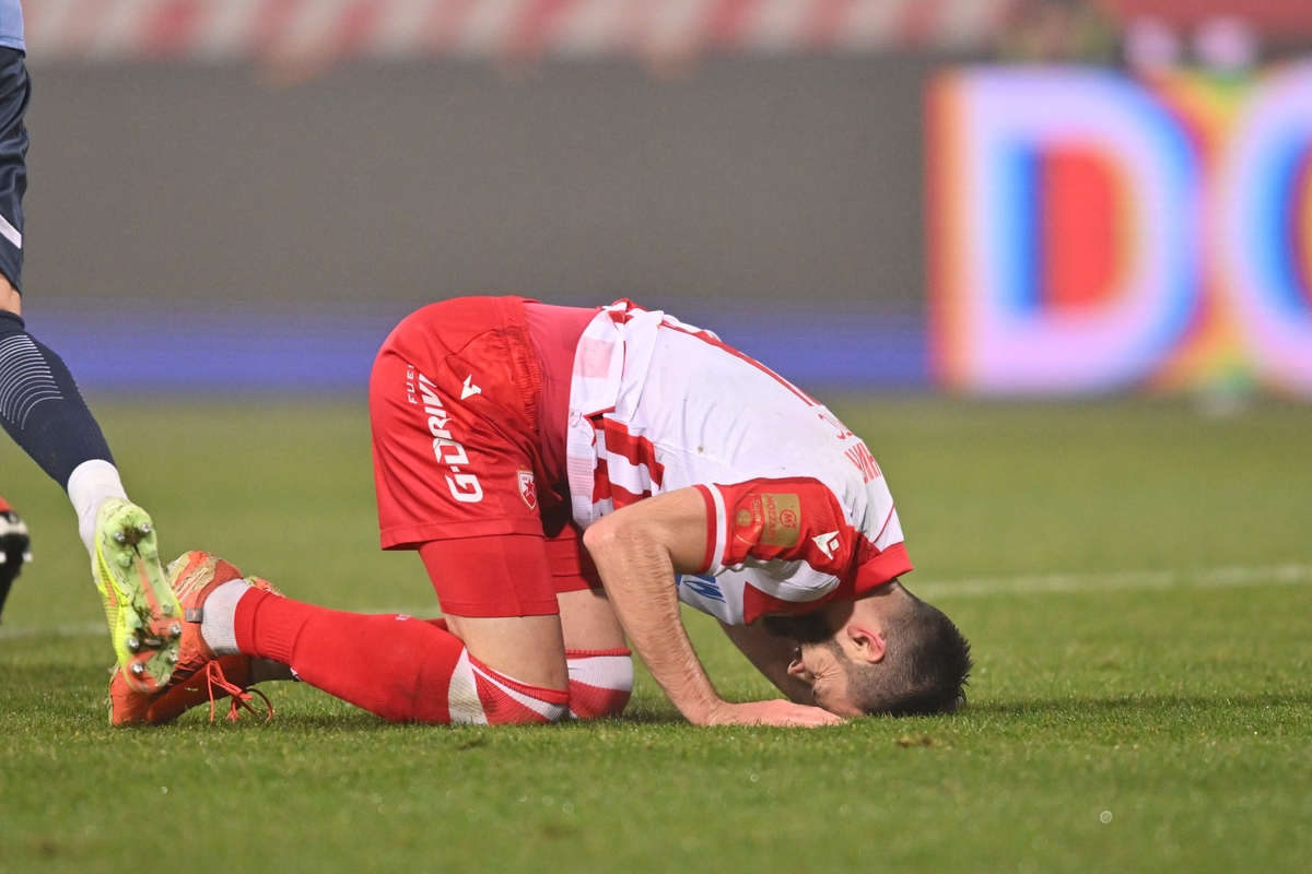 fudbaler Crvene zvezde na utakmici Superlige Prvenstva Srbije protiv Vojvodine Novi Sad na stadionu Rajka Mitica, Beograd, 07.12.2025. godine Foto: Marko Metlas Fudbal, Crvena zvezda, Superliga Prvenstvo Srbije, Vojvodina Novi Sad