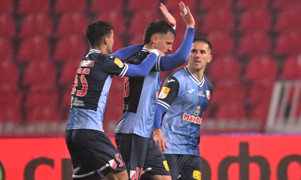 fudbaler Vojvodine na utakmici Superlige Prvenstva Srbije protiv Crvene zvezde na stadionu Rajka Mitica, Beograd, 07.12.2025. godine Foto: Marko Metlas Fudbal, Crvena zvezda, Superliga Prvenstvo Srbije, Vojvodina Novi Sad