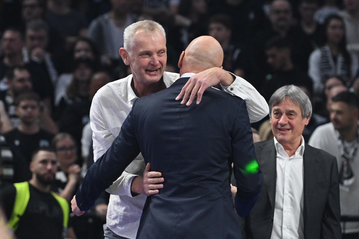Žarko Paspalj sportski direktor Partizana na utakmici Evrolige protiv Crvene zvezde u hali Beogradska arena, Beograd 12.12.2025. godine Foto: Marko Metlas Kosarka, Partizan, Evroliga, Crvena zvezda