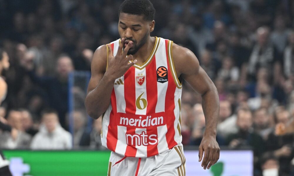 kosarkas Crvene zvezde na utakmici Evrolige protiv Partizana u hali Beogradska arena, Beograd 12.12.2025. godine Foto: Marko Metlas Kosarka, Partizan, Evroliga, Crvena zvezda