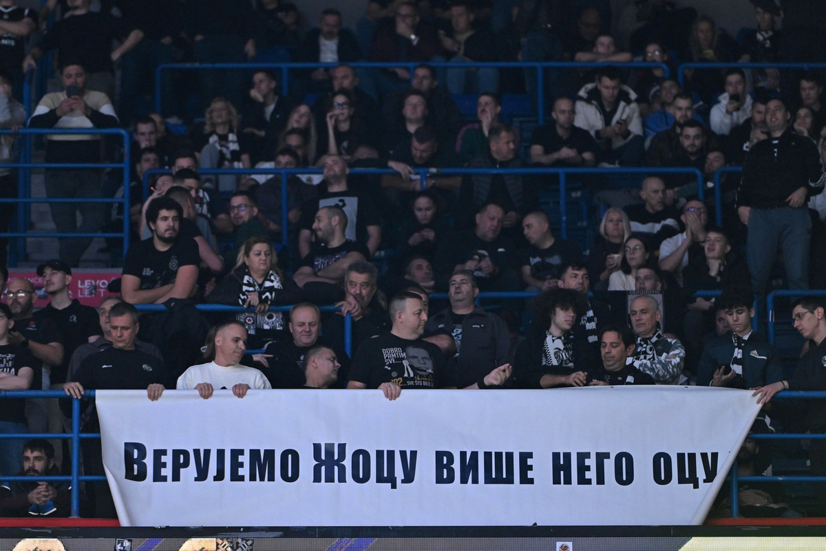 Navijači Partizana na utakmici Evrolige protiv Bajerna Minhen u hali Beogradska arena, Beograd 04.12.2025. godine Foto: Marko Metlas Kosarka, Partizan, Evroliga, Bajern Minhen