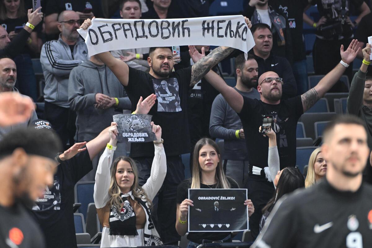 Navijači Partizana na utakmici Evrolige protiv Bajerna Minhen u hali Beogradska arena, Beograd 04.12.2025. godine Foto: Marko Metlas Kosarka, Partizan, Evroliga, Bajern Minhen