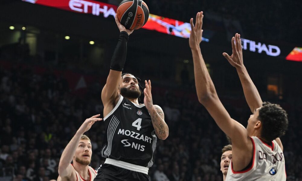 kosarkas Partizana na utakmici Evrolige protiv Bajerna Minhen u hali Beogradska arena, Beograd 04.12.2025. godine Foto: Marko Metlas Kosarka, Partizan, Evroliga, Bajern Minhen