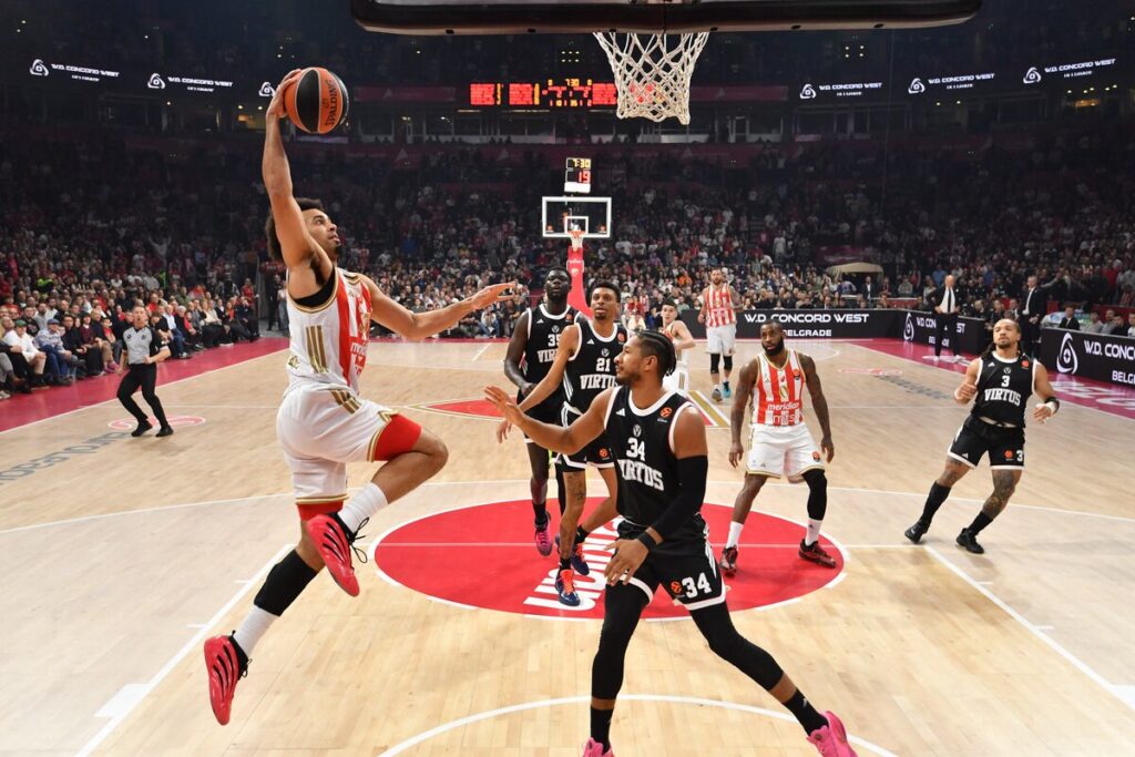kosarkas Crvene zvezde na utakmici Evrolige protiv Virtusa Bolonja u hali Beogradska arena, Beograd 19.12.2025. godine Foto: Marko Metlas Kosarka, Crvena zvezda, Evroliga, Virtus Bolonja