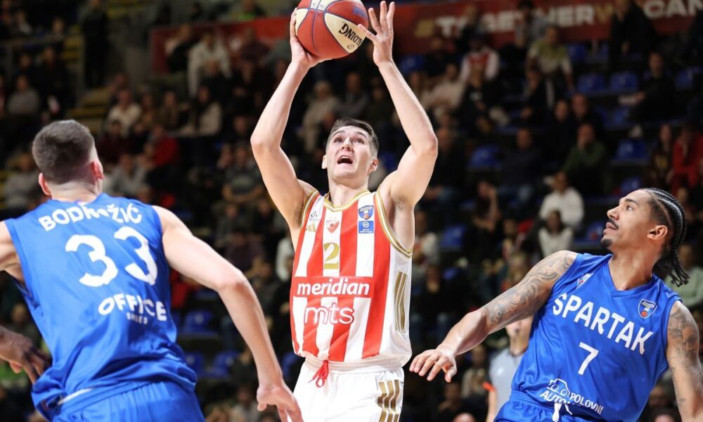 kosarkas Crvene Zvezde na utakmici ABA lige protiv Spartaka u hali Aleksandar Nikolic, Beograd 14.12.2025. godine Foto: Ivica Veselinov / MN PRESS KOSARKA, BASKETBALL, ABA LIGA, ABA LEAGUE, CRVENA ZVEZDA, SPARTAK SUBOTICA, JADRANSKA LIGA, ADRIATIC LEAGUE