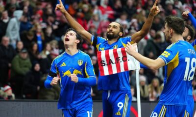 Leeds United's Dominic Calvert-Lewin, center, celebrates scoring their side's first goal of the game during the English Premier League soccer match in Sunderland, England, Sunday, Dec. 28, 2025. (Owen Humphreys/PA via AP)