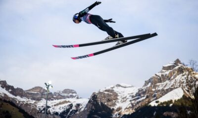 Rjoju Kobajaši skače na takmičenju ski skokova u Engelbergu