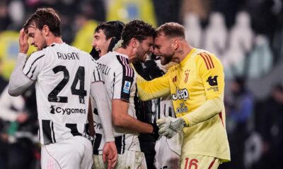 Juventus players celebrate their victory during the Serie A soccer match between Juventus and Roma at the Allianz Stadium, in Turin, Italy, Saturday, Dec. 20, 2025. (Fabio Ferrari/LaPresse via AP)