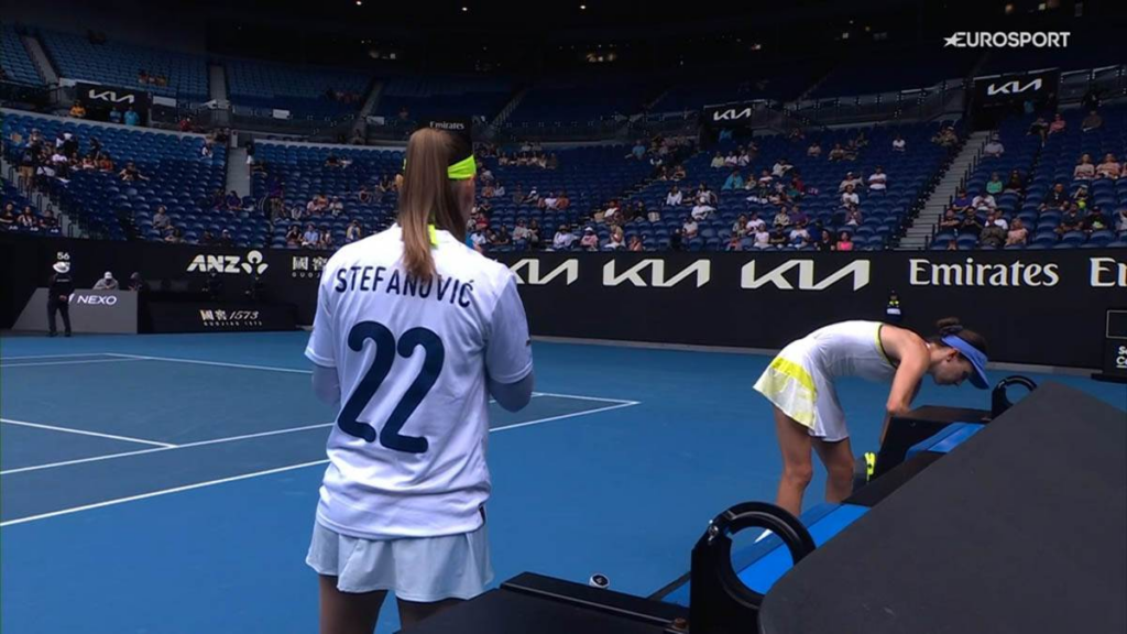 Aleksandra Krunić u dresu reprezentacije Srbije;