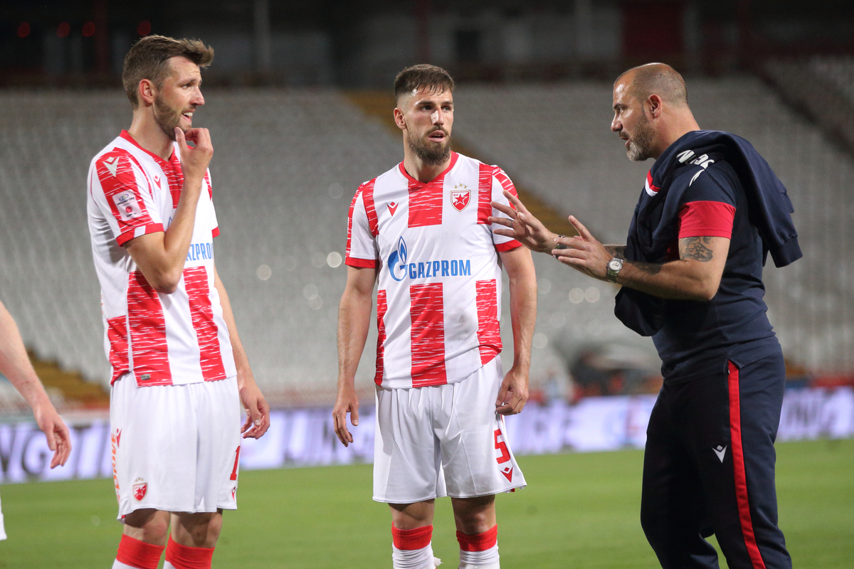 NEMANJA MILUNOVIC, MILOS DEGENEK, DEJAN STANKOVIC trener fudbalera Crvene zvezde na utakmici Superlige Prvenstva Srbije protiv Zlatibora na stadionu Rajka Mitica, Beograd, 09.05.2021. godine Foto: Marko Metlas Fudbal, Crvena zvezda, Superliga Prvenstvo Srbije, Zlatibor