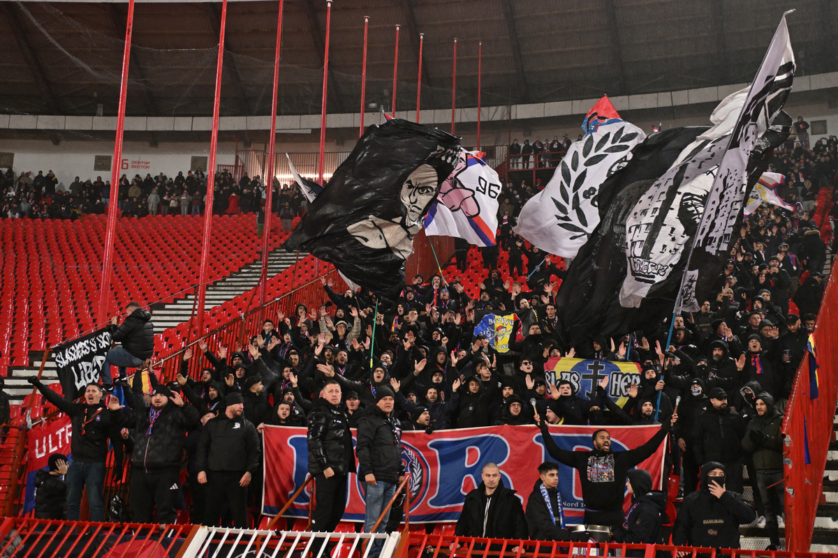 NAVIJACI fudbalera FCSB Steaua Bukurest na utakmici UEFA Lige Evropa protiv Crvene zvezde na stadionu Rajko Mitic, Beograd 27.11.2025. godine Foto: Marko Metlas Fudbal, Crvena zvezda, UEFA Liga Evropa, FCSB Steaua Bukurest