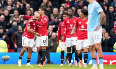 Mančester junajted slavi gol Mbeuma