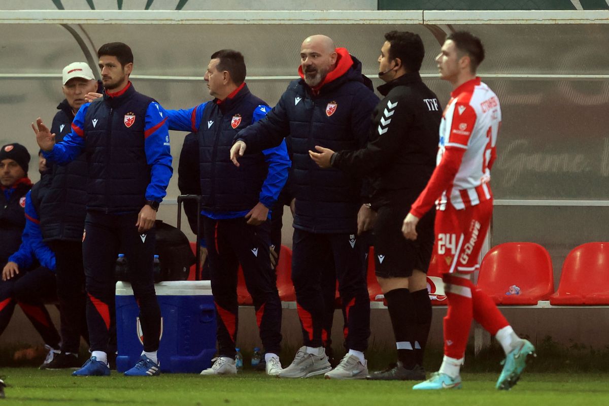 DEJAN STANKOVIC, trener fudbalera Crvene zvezde, na pripremnoj utakmici protiv DVSC Debrecina, na terenu hotela Regnum Caria. Antalija, 11.01.2026. foto: MN Press / adj Fudbal, Crvena zvezda, DVSC Debrecin, Pripremna utakmica